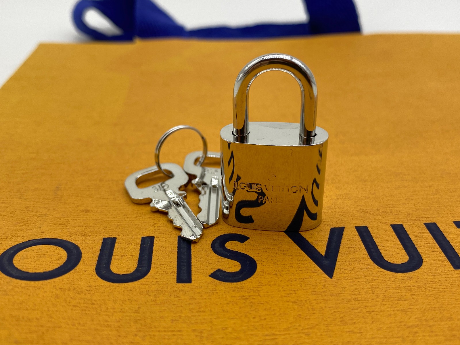 Louis Vuitton PadLock Silver Lock 2 Key Brass Number 315