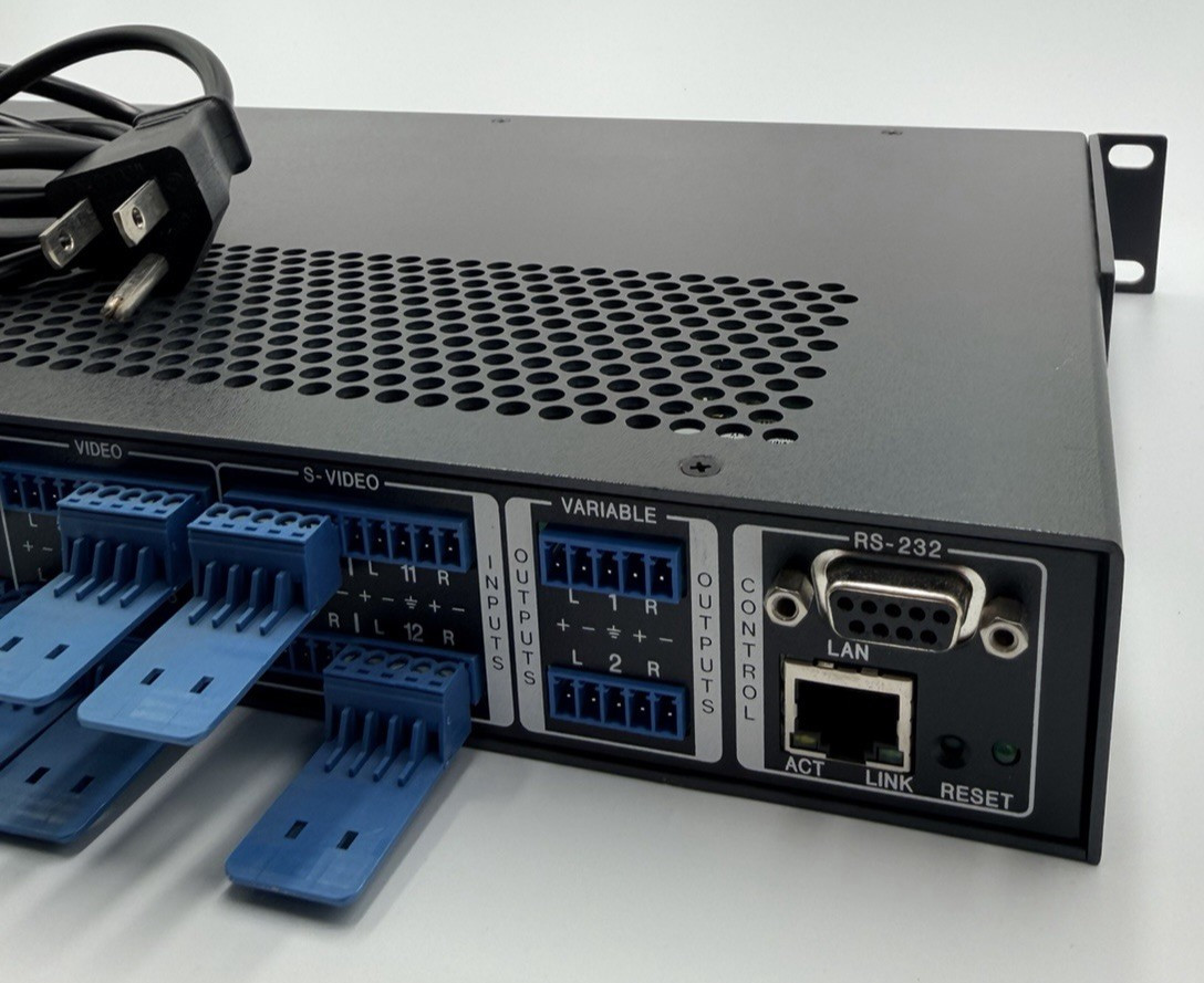 Extron MPX 423 A Media Presentation Matrix Switcher with Power Cable