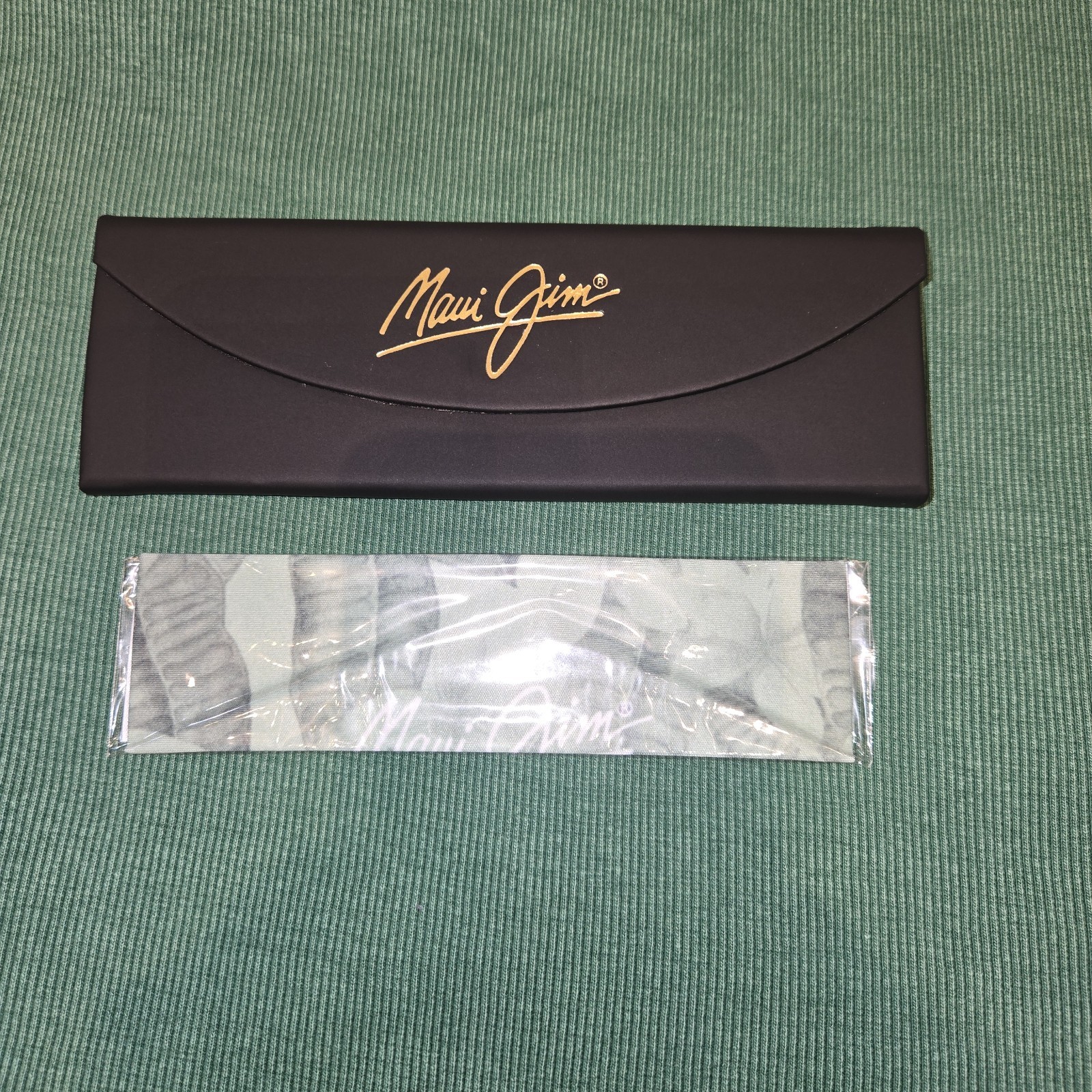 Maui Jim Small Black Tri-Fold Sunglass Case Brand New Case Only