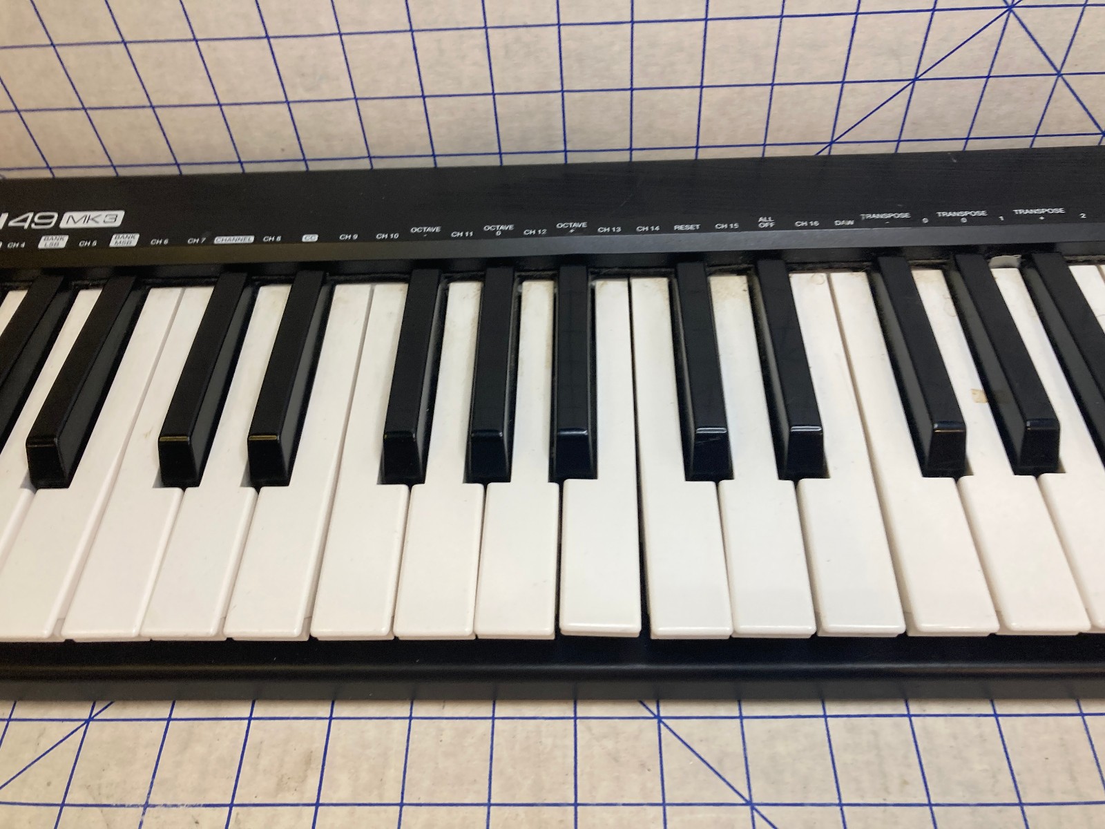 M Audio KeyStation 49 MK3 49 Key USB Powered MIDI Controller Tested Working Nice