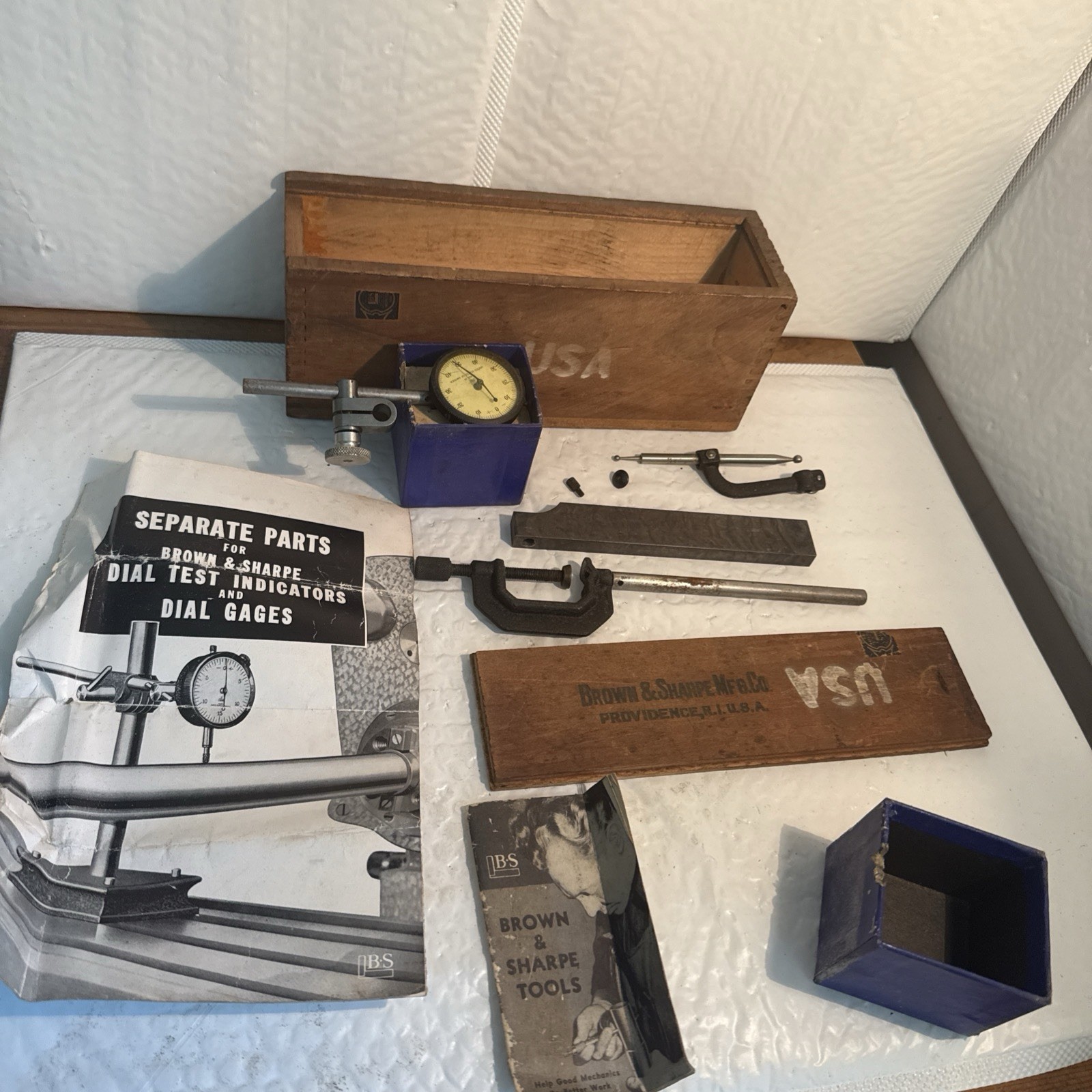 Brown & Sharpe 740 Universal Dial Indicator Set .001" w/ Accessories COMPLETE?