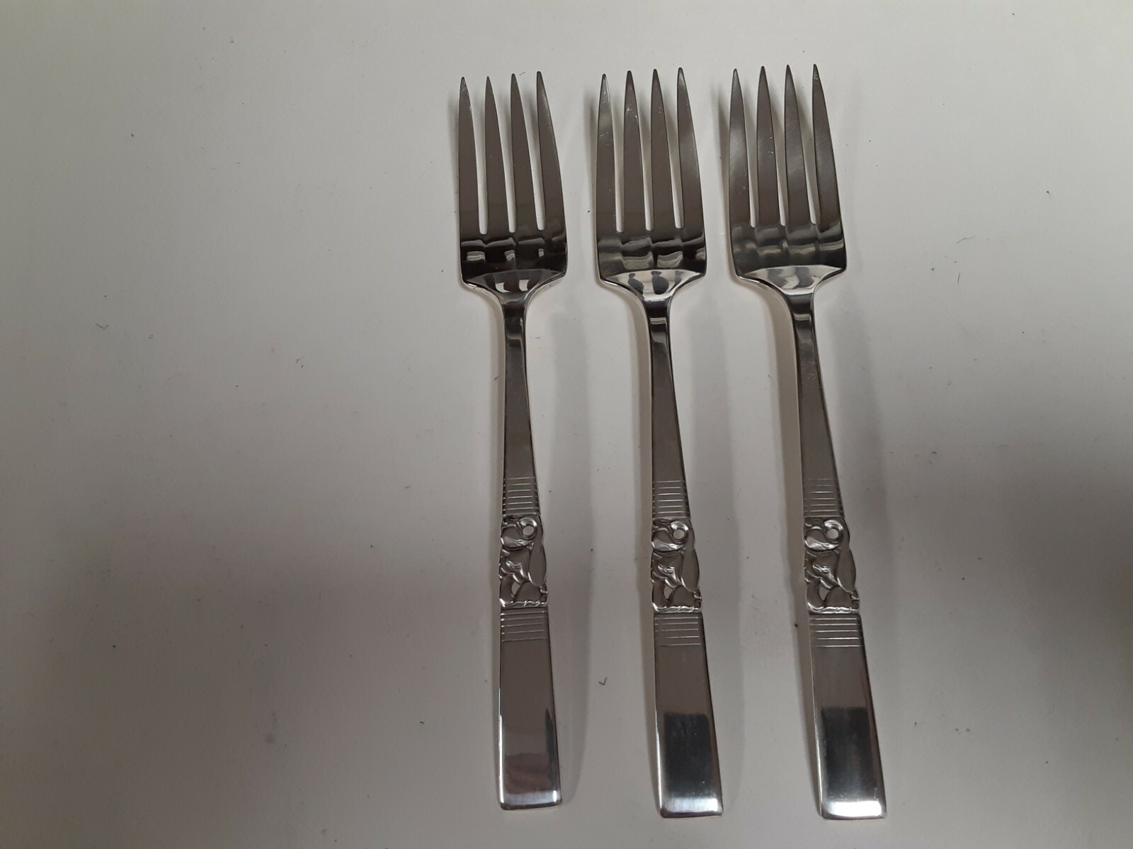 Oneida Community silverplate Morning Star lot of 3 salad forks 6 3/4"NM polished