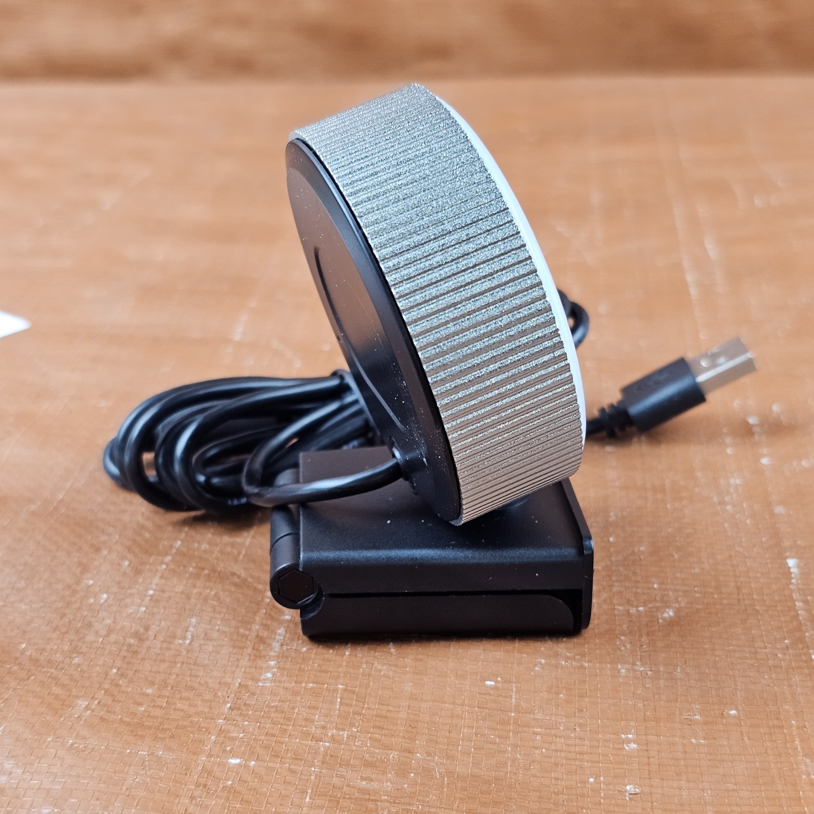 GUSGU G910 Webcam for PC with Microphone, Light & Privacy
