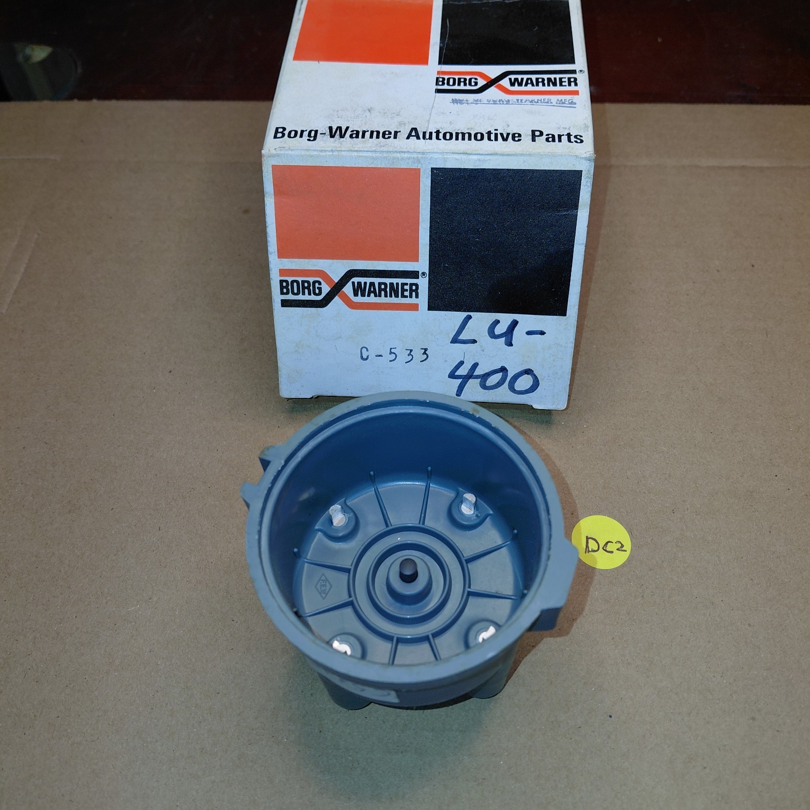 Borg Warner Distributor Cap C-533