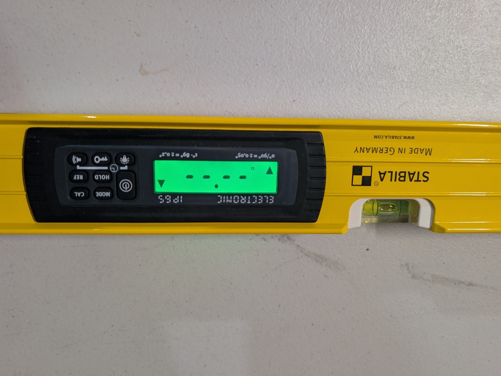 STABILA 36520 TECH LEVEL® Magnetic Digital Electronic Level – 24"