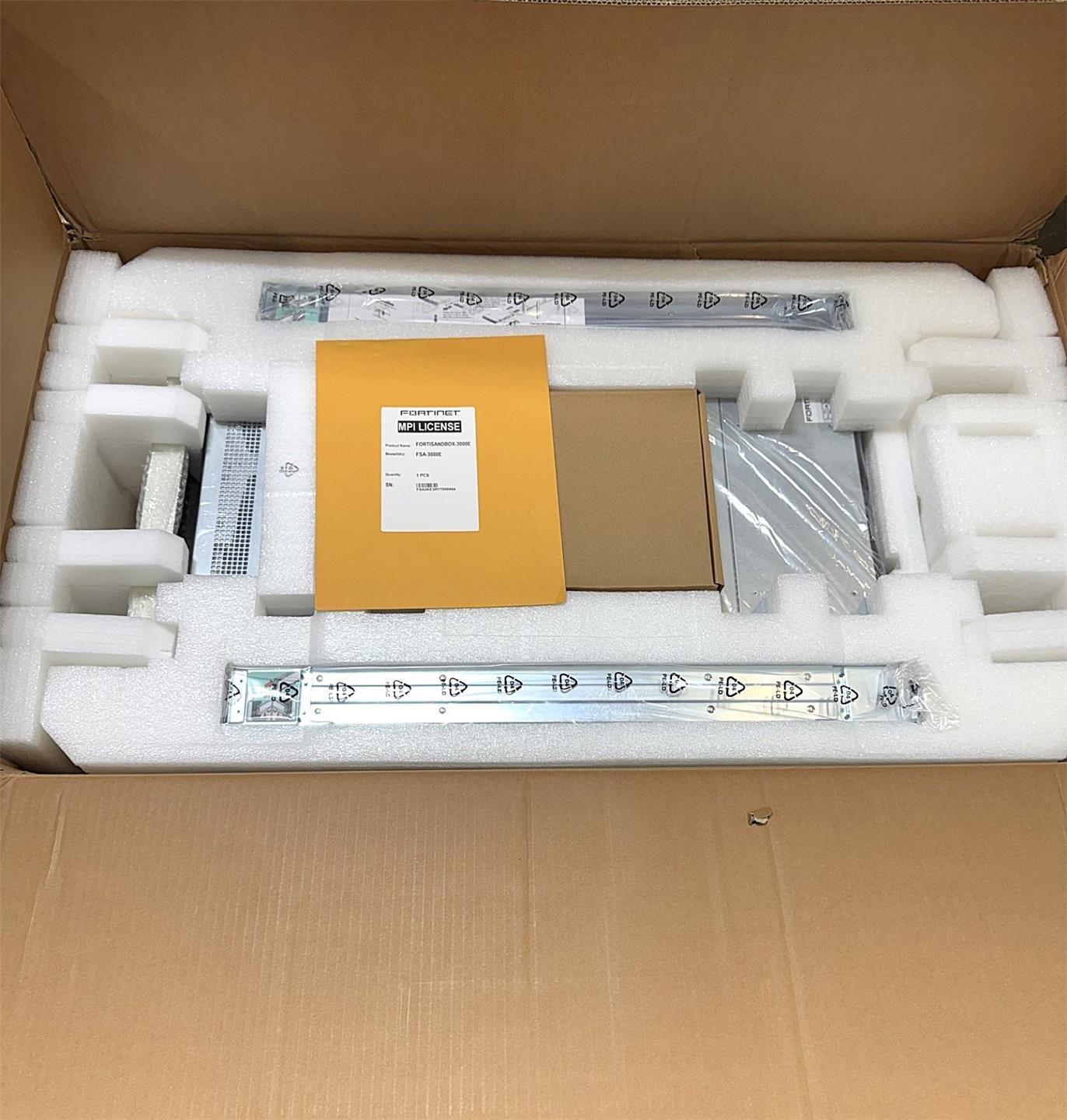 Fortinet FortiSandbox 3000E 24Gbps Threat Detection 8xGE Enterprise Security