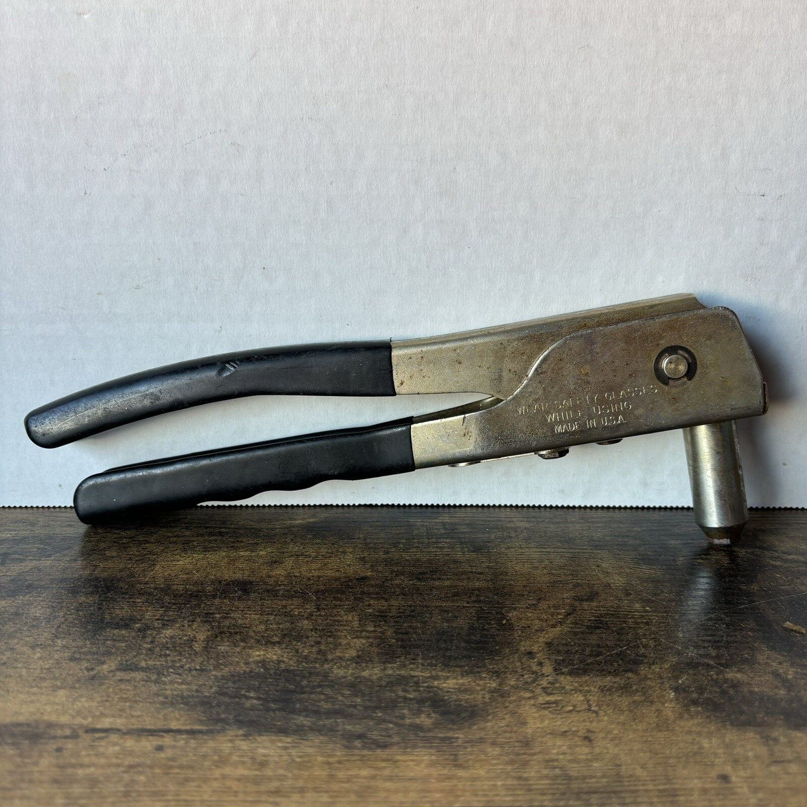 Stanley Tools USA Heavy Duty Riveter MR-88