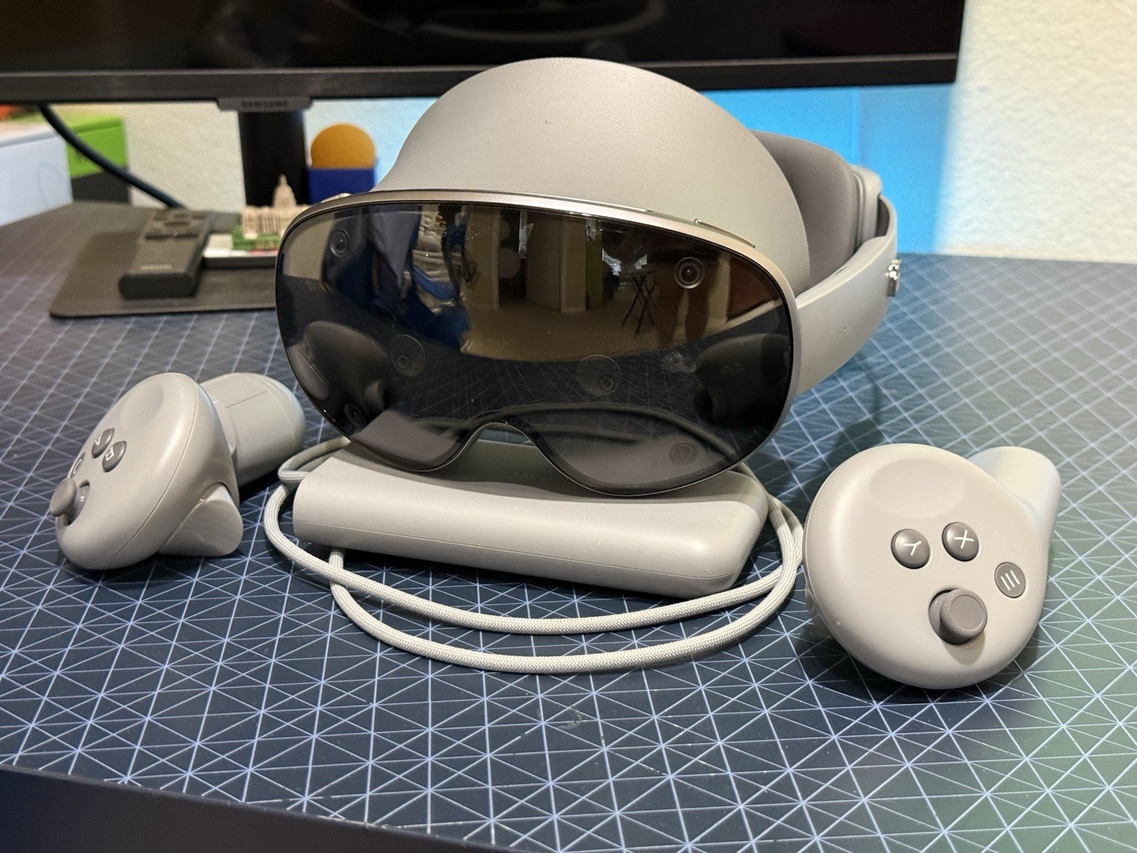 Samsung Galaxy XR 4K Micro-OLED