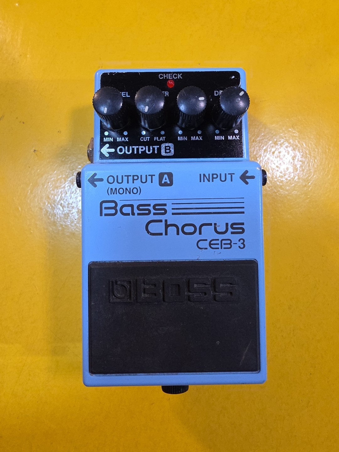 Boss Chorus CEB-3 Guitar Pedal B10