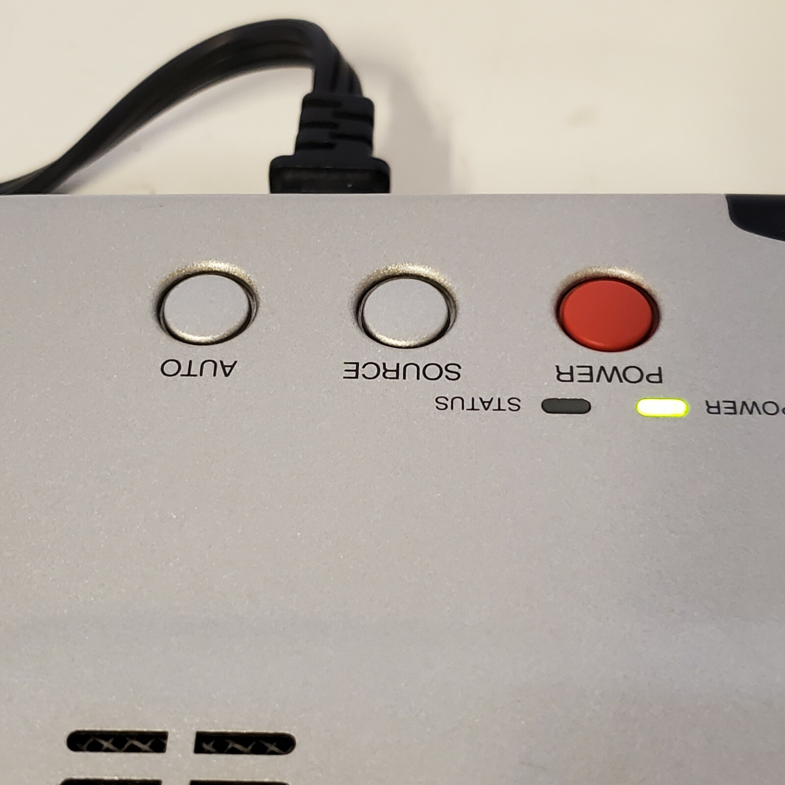 PLUS U3-810 DATA PROJECTOR with remote, user manual & case