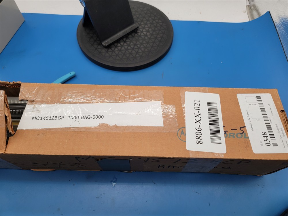 New (25pcs) MC14512BCP MOTOROLA IC Logic