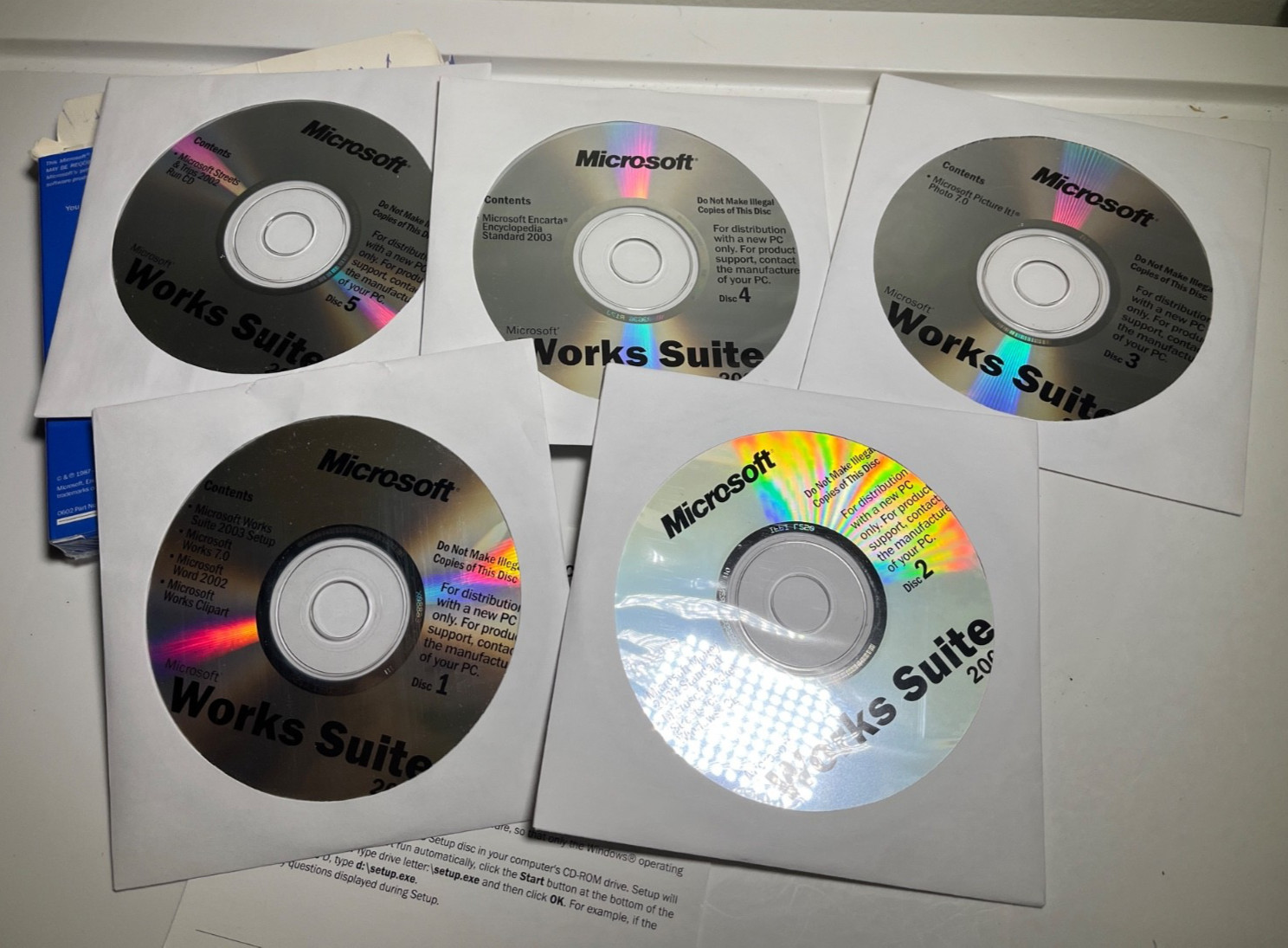 Microsoft Works Suite 2003 Software CD - Comes With Product Key