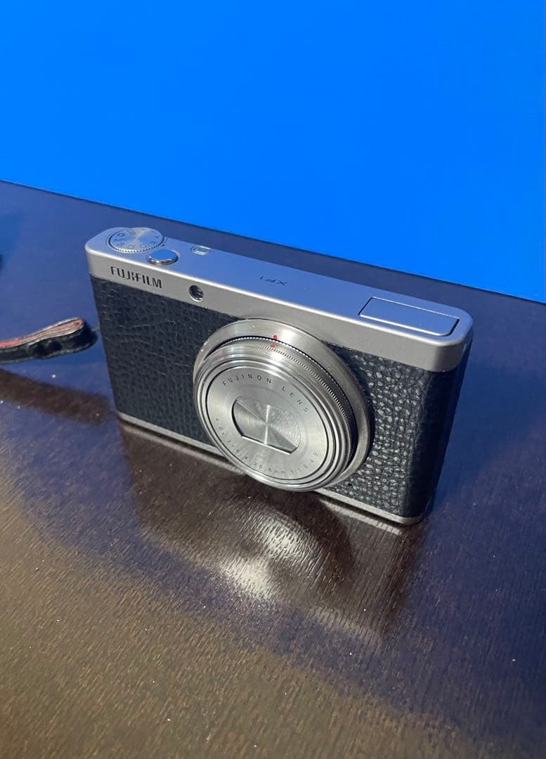 FUJIFILM Compact Digital Camera XF-1 Black