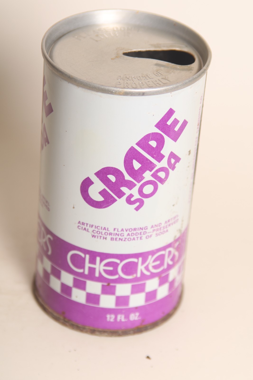 Checkers Grape soda can - 12oz