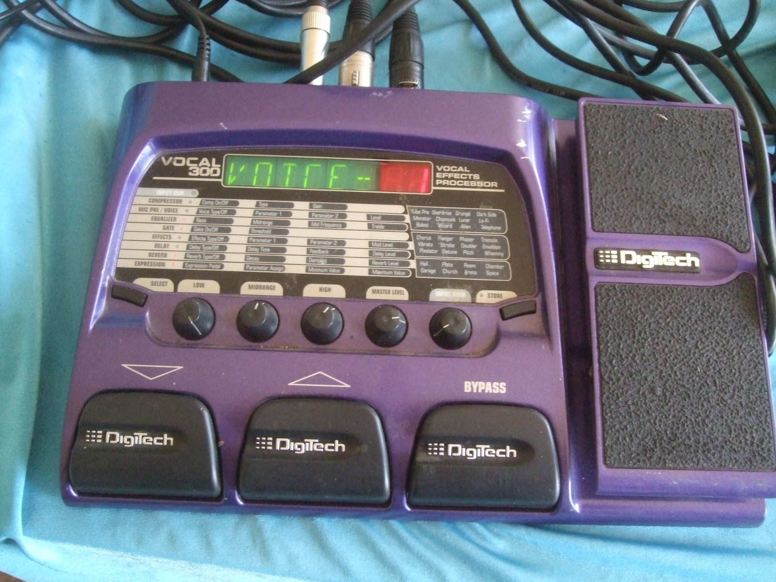 DigiTech Vocal300 Vocal Effects Processor w/CABLES & AC ADAPTOR- No microphone