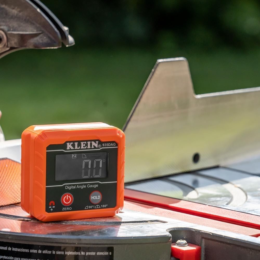 Klein Tools 935DAG Digital Level - Magnetic Base, Compact & Lightweight Design