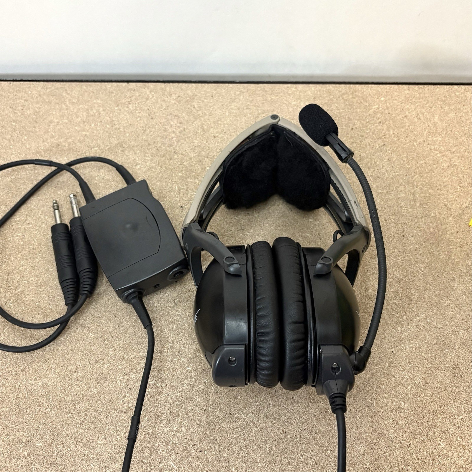 Bose X Aviation A10 Dual GA Plugs Headset AHX-02