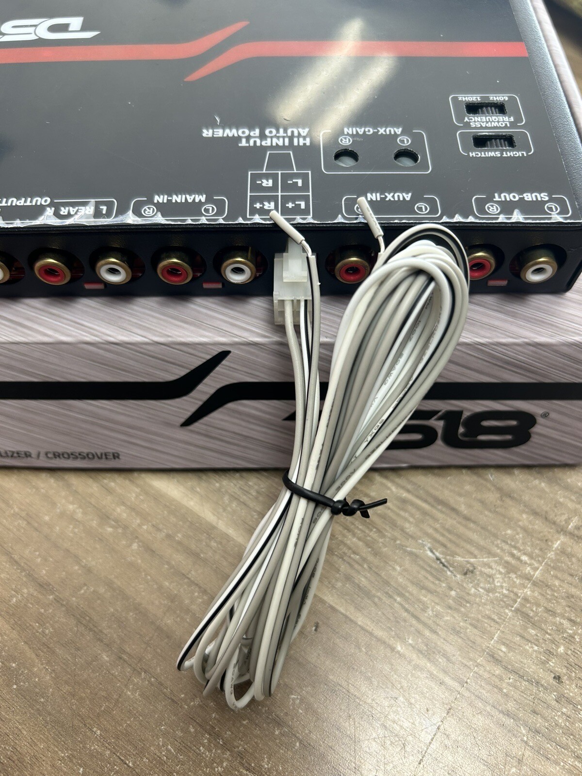 DS18 EQX7 4 Pin Hi-low Plug