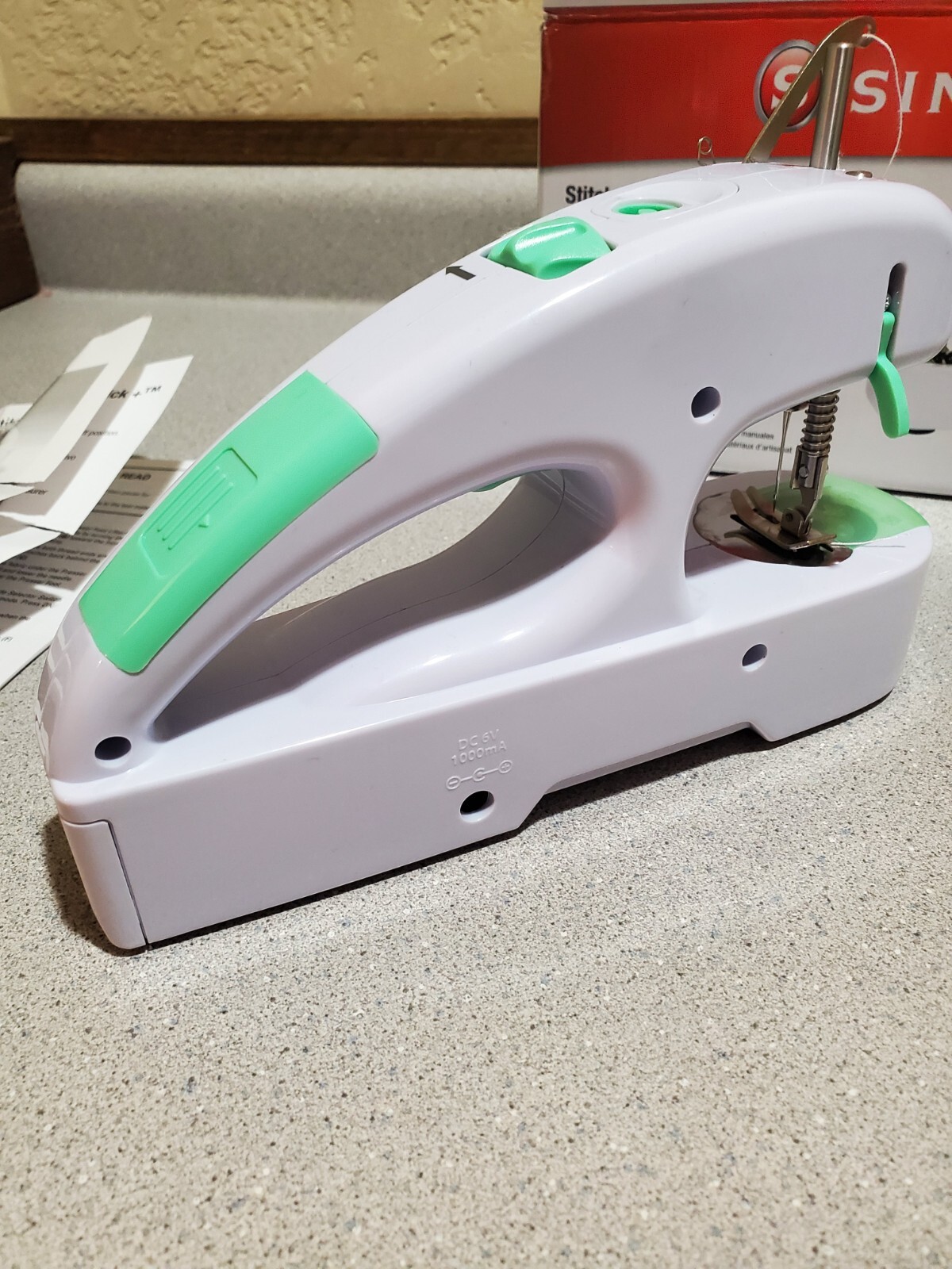 SINGER Sewing Stitch Quick Plus Cordless Handheld Portable Machine Working 41774