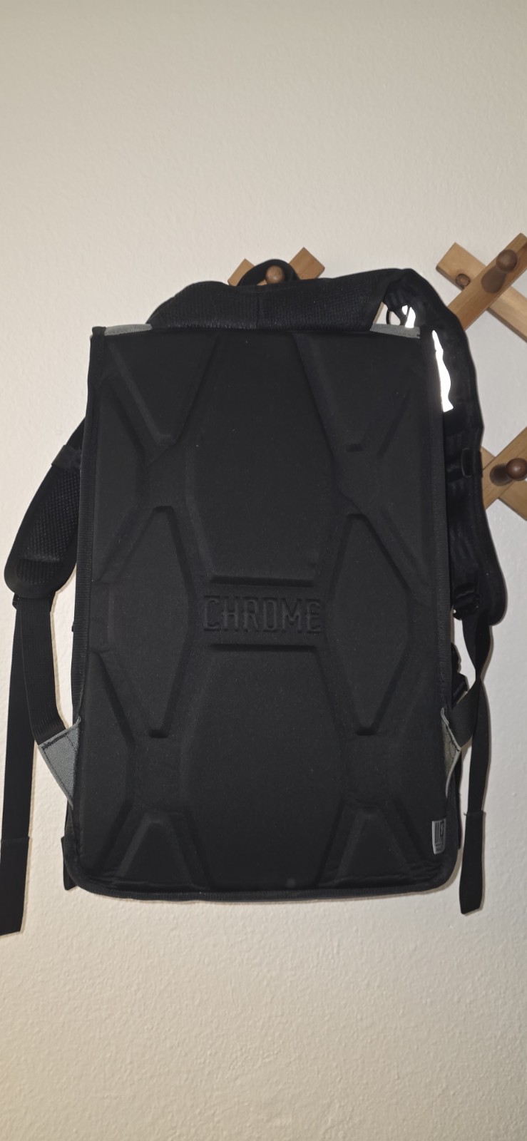 Chrome Cycling Backpack Gray Black Reflective Accents Adjustable Straps