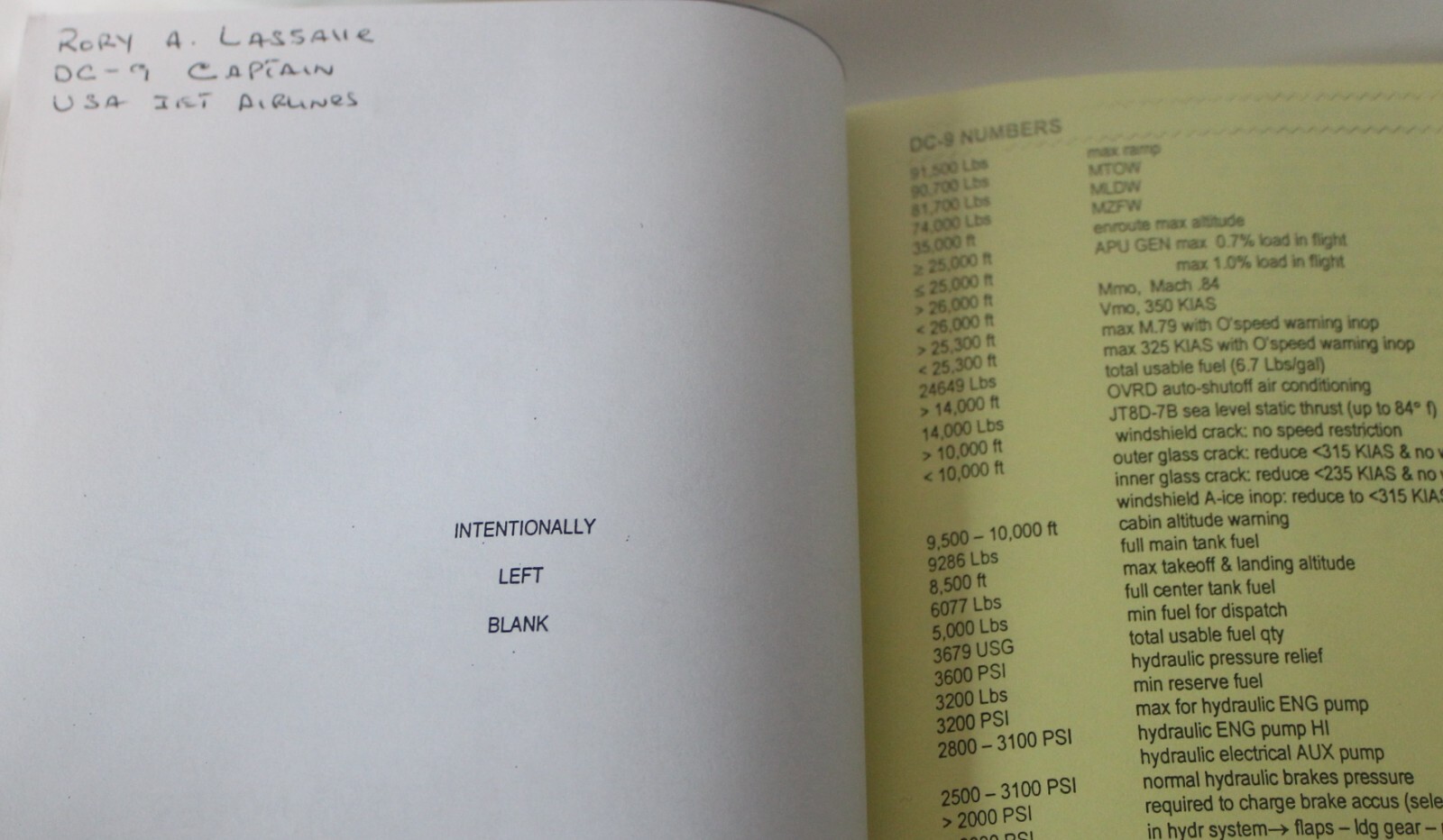 DC-9 Aircraft System Notes Manual Booklet Airplane PB