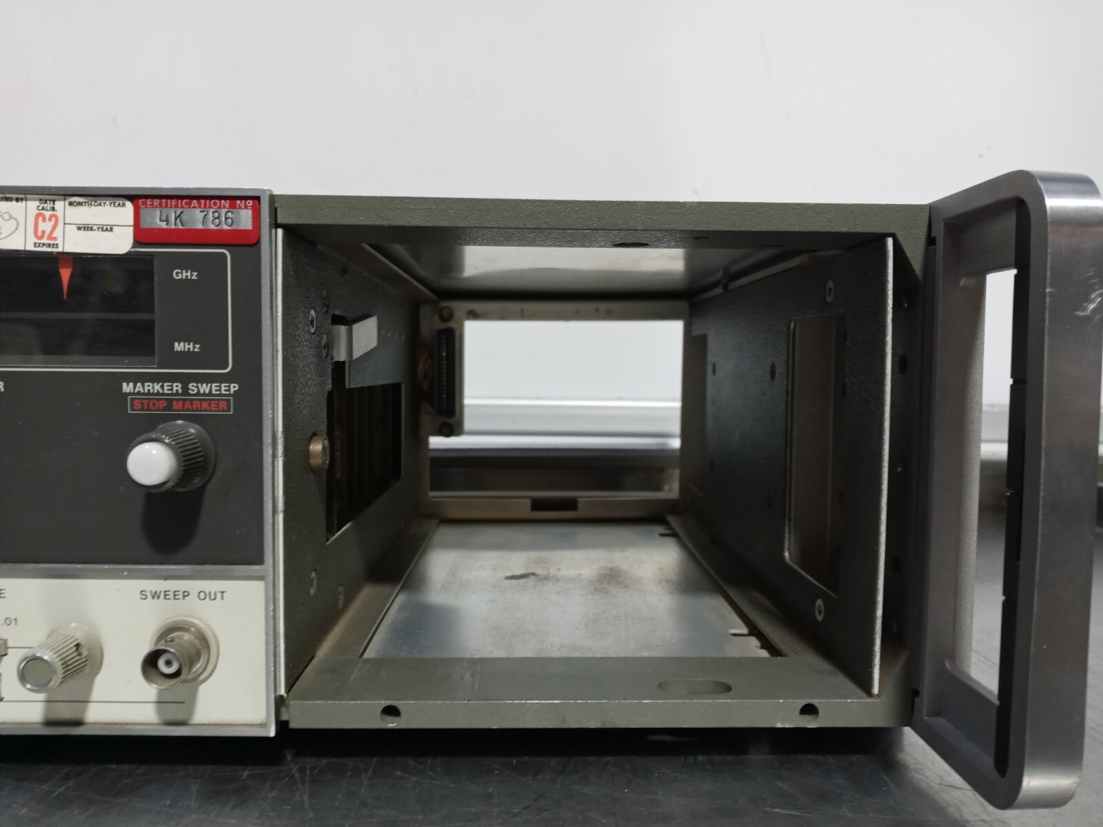 HP 8620C | Sweep Oscillator Main Frame, Untested
