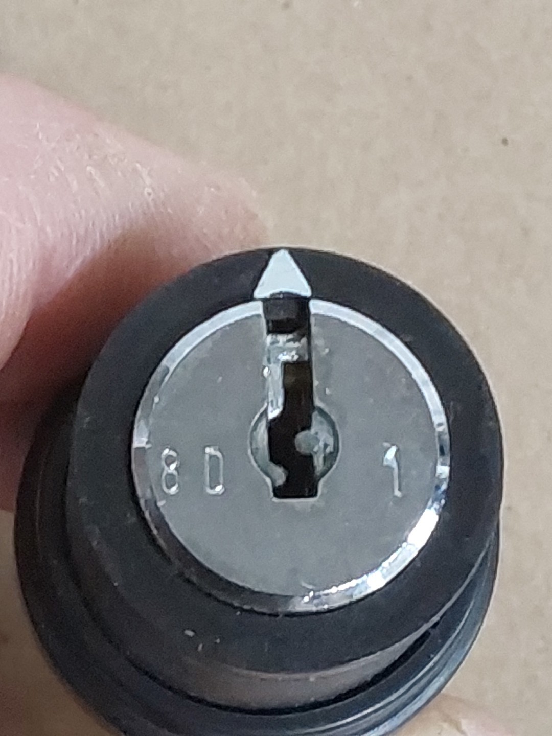 NO KEYS Square D 9001D4L80 rotary key switch