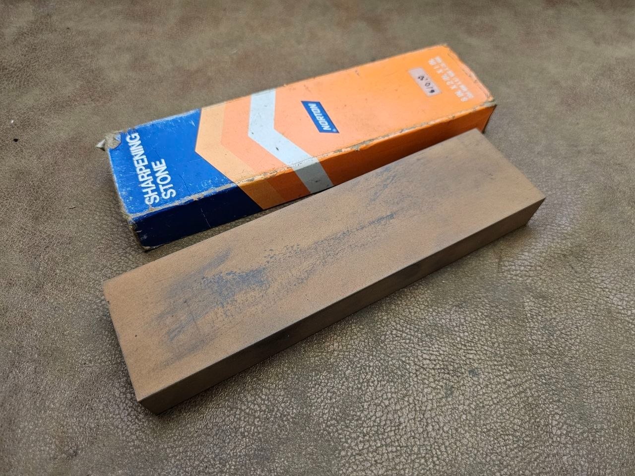 Vintage Norton large fine india oil sharpening stone