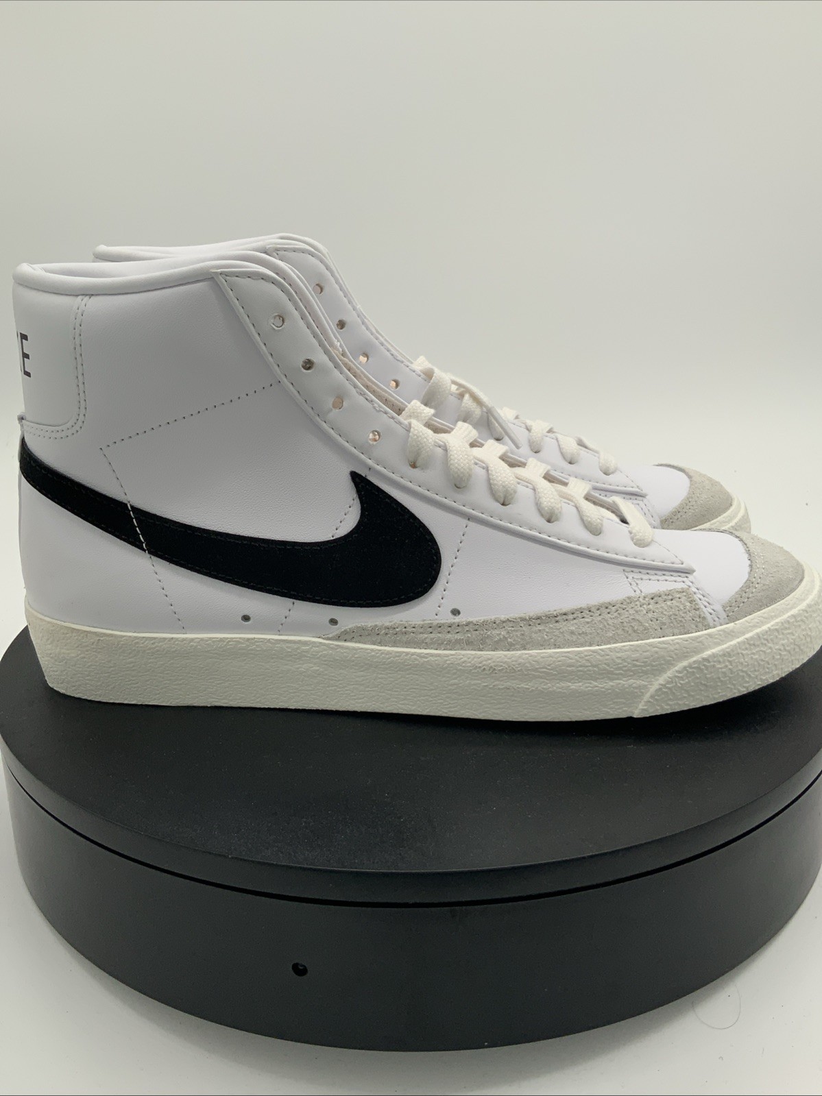 Nike Blazer Mid 77 Vintage Sneaker Size 9-11 White Black New BQ6806-100
