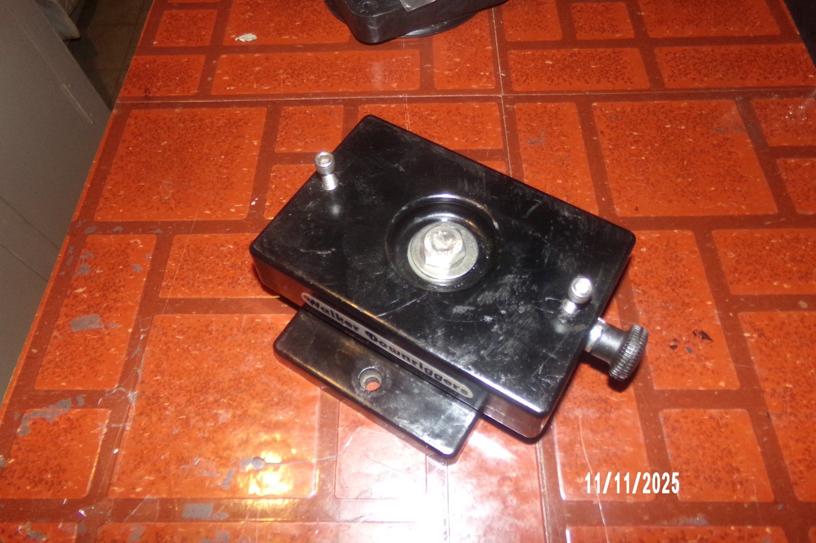 WALKER SWIVEL BASE