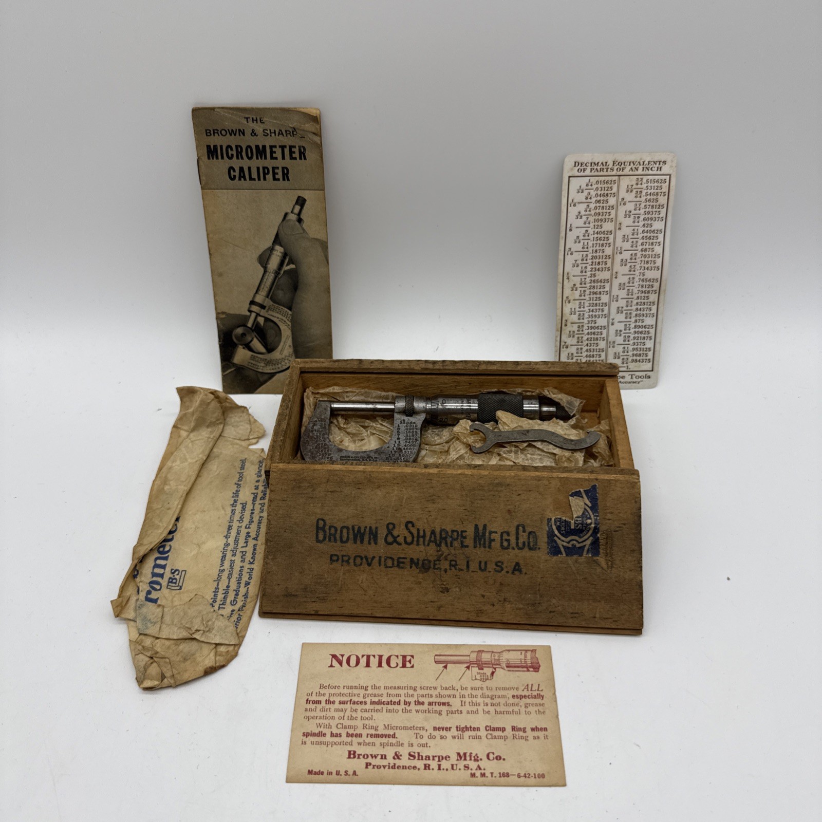 Brown & Sharpe Micrometer Vintage Caliper w/ Original Sliding Wood Box 0-1