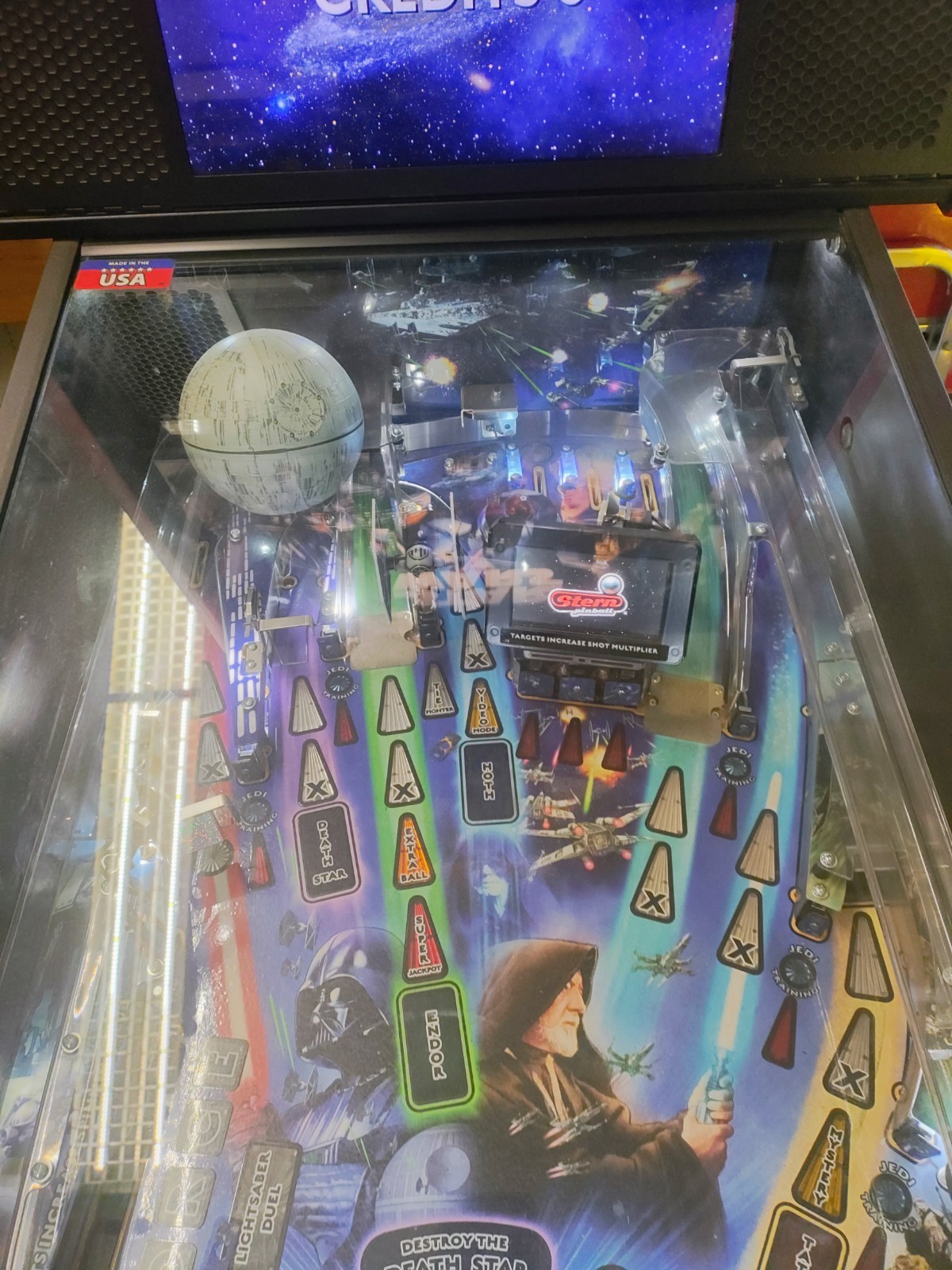 1 Stern Star Wars Arcade Pinball Game