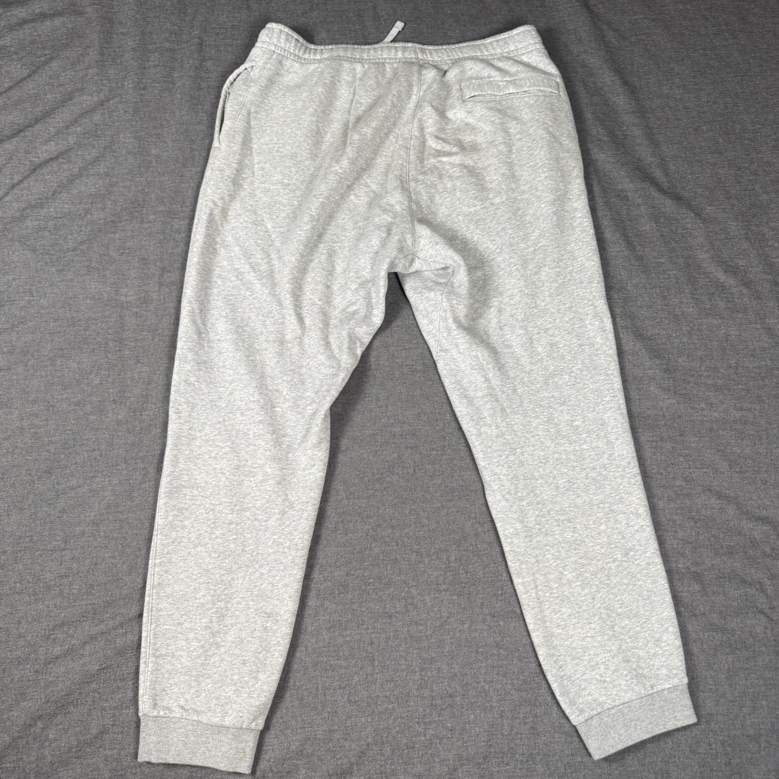 Heather Grey Nike Men’s Joggers Size L