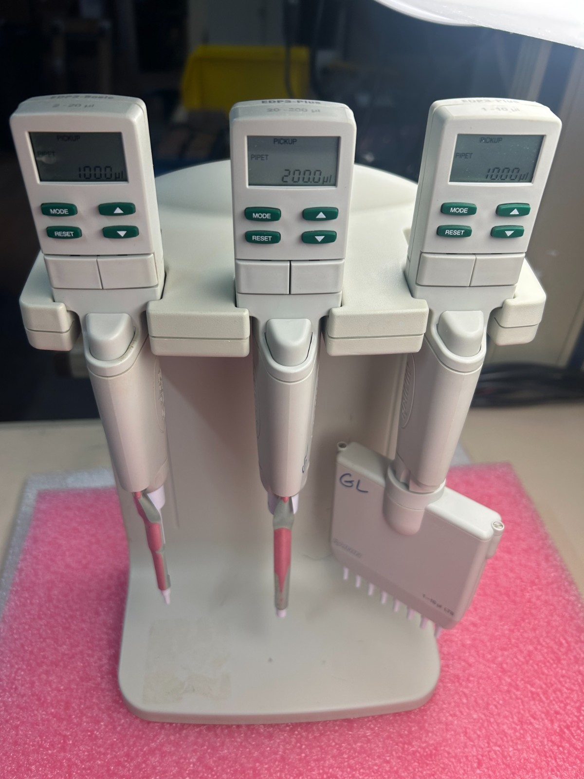 Rainin E3 Rapid Charge Stand w/ EDP3-Basic and (2) EDP3-Plus