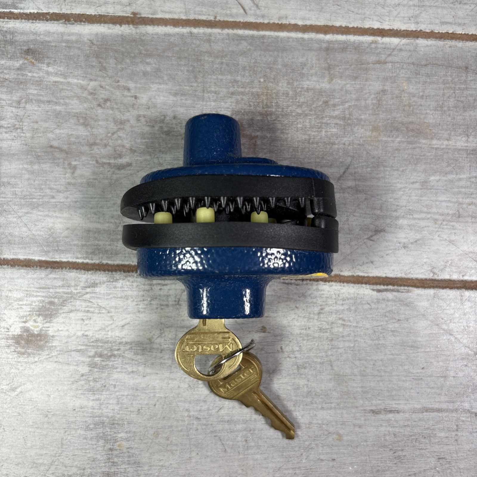 Master Lock Blue, Keyed Firearm Trigger Lock, Pre-Owned