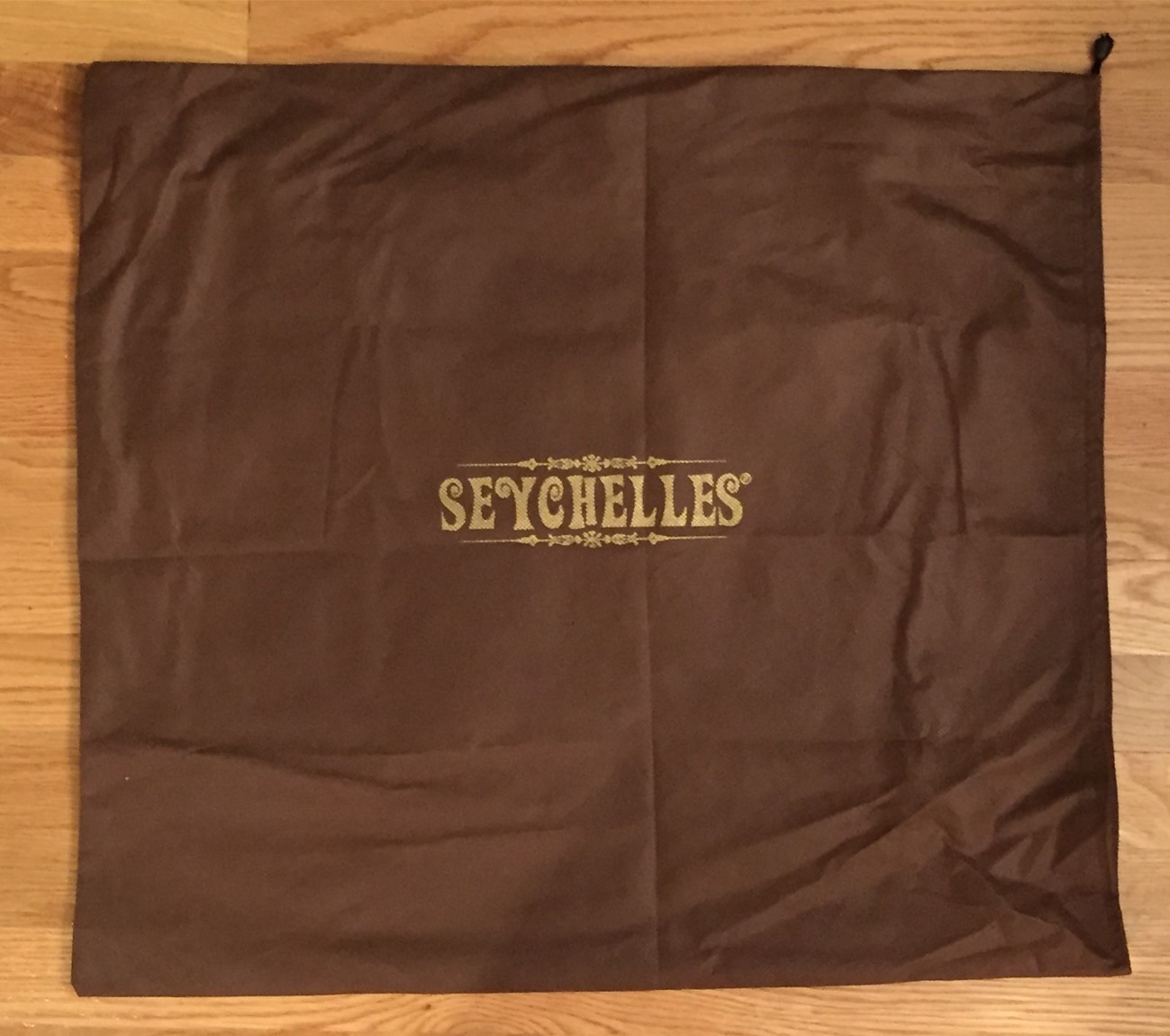 SEYCHELLES Large Drawstring Logo Dust Bag - 24" x 22"