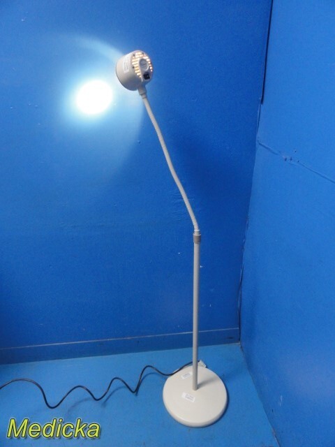 Midmark Ritter Model 152-001 Exam/Procedure Light W/O Caster Base ~ 36466