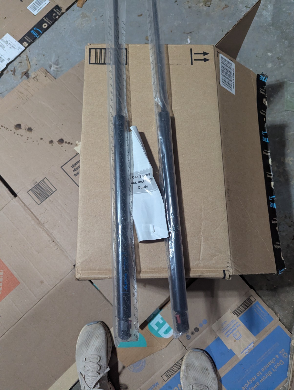 ARANA ST270EDI2-45 27 inch 45lbs/200N Gas Strut, spd-gs-6105 27" Gas Struts