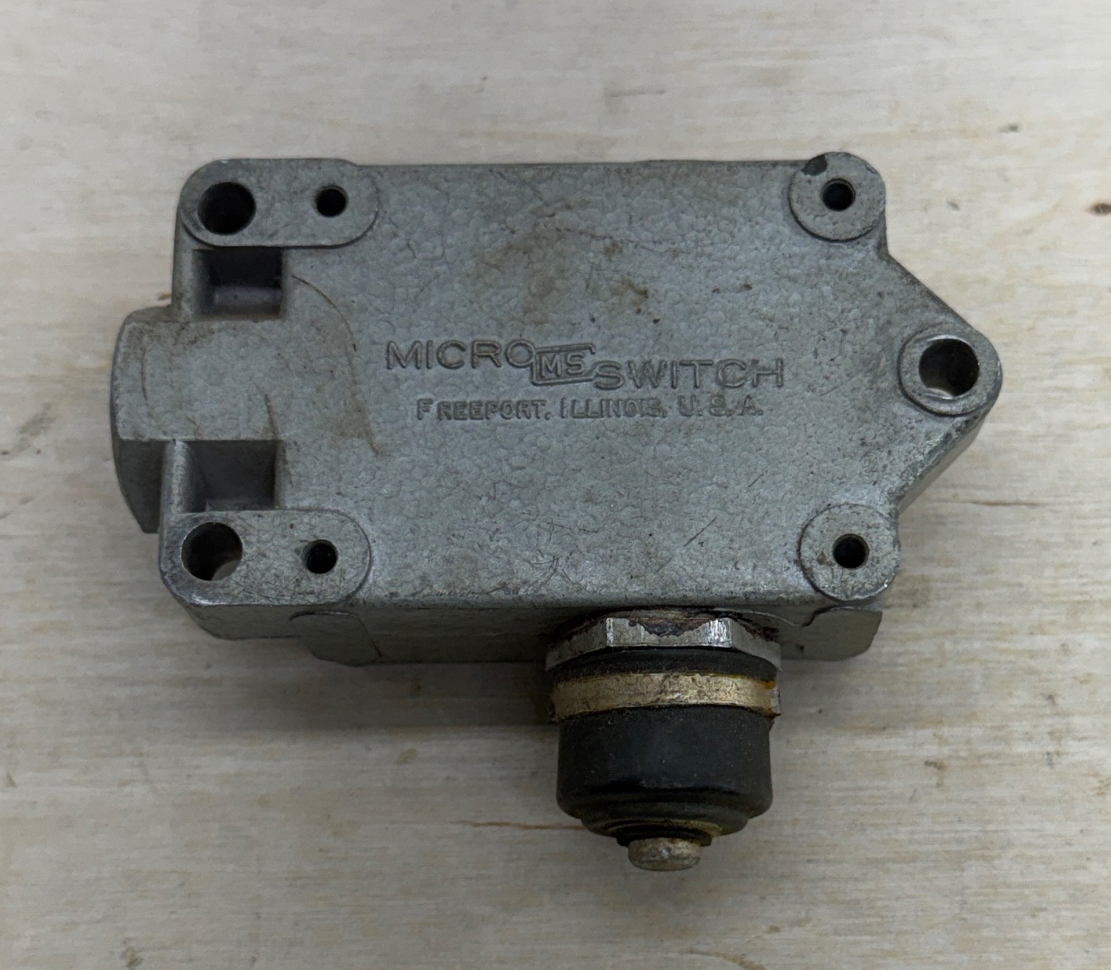 Honeywell Micro Microswitch BAF1-2RN RH (7407)