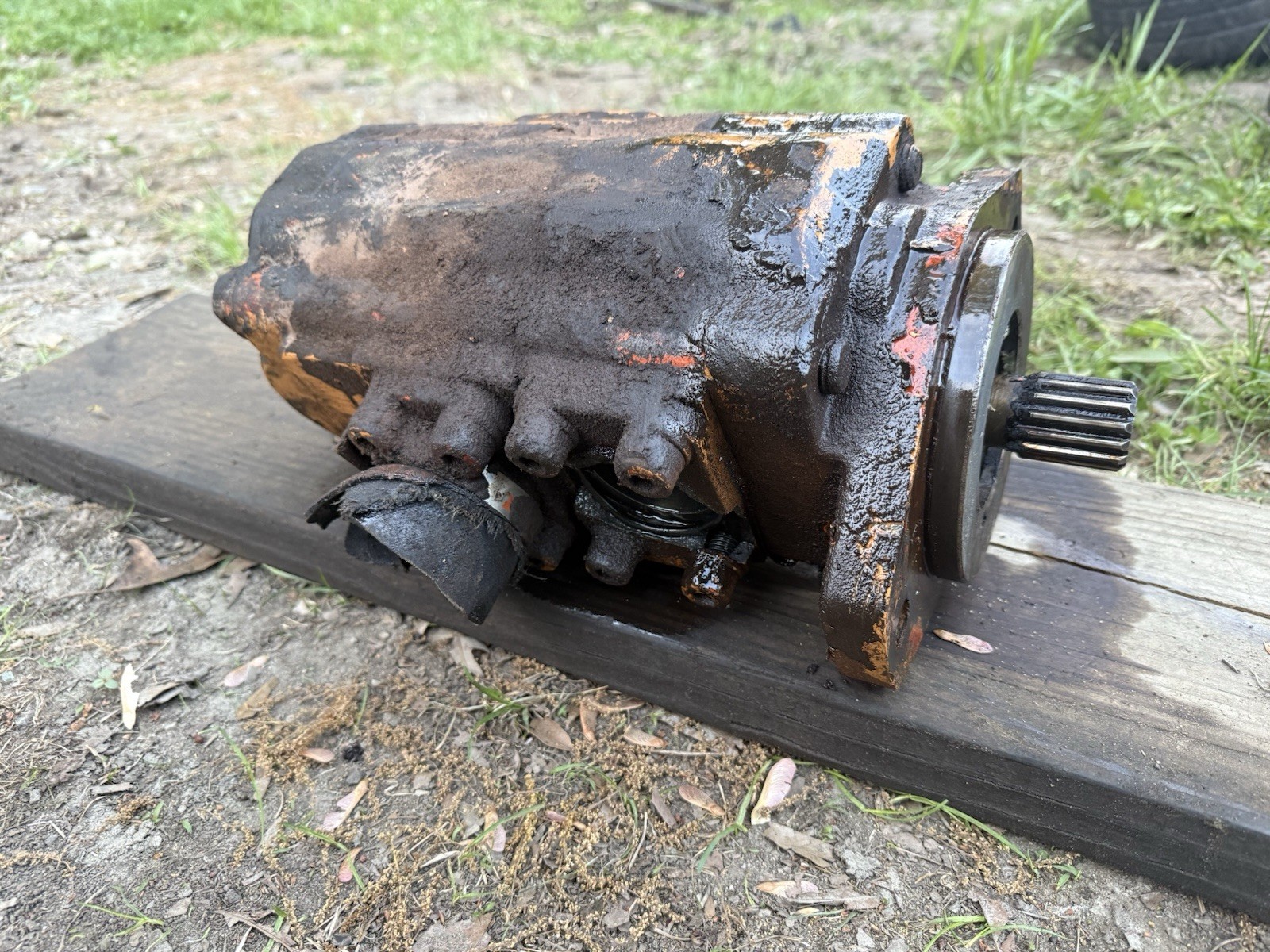 CASE W20 HYDRAULIC PUMP
