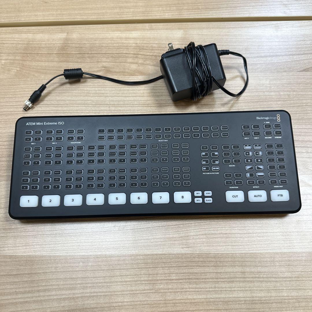 Blackmagic Design ATEM Mini Extreme ISO Main Unit + Cable Tested Excellent