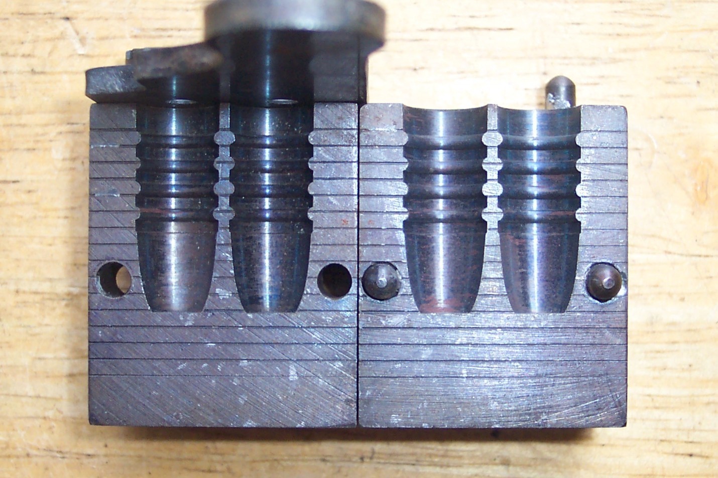 LYMAN/IDEAL 375248 375 CAL 249 GRAIN PLAIN BASE MOLD 38/55 375 WINCHESTER