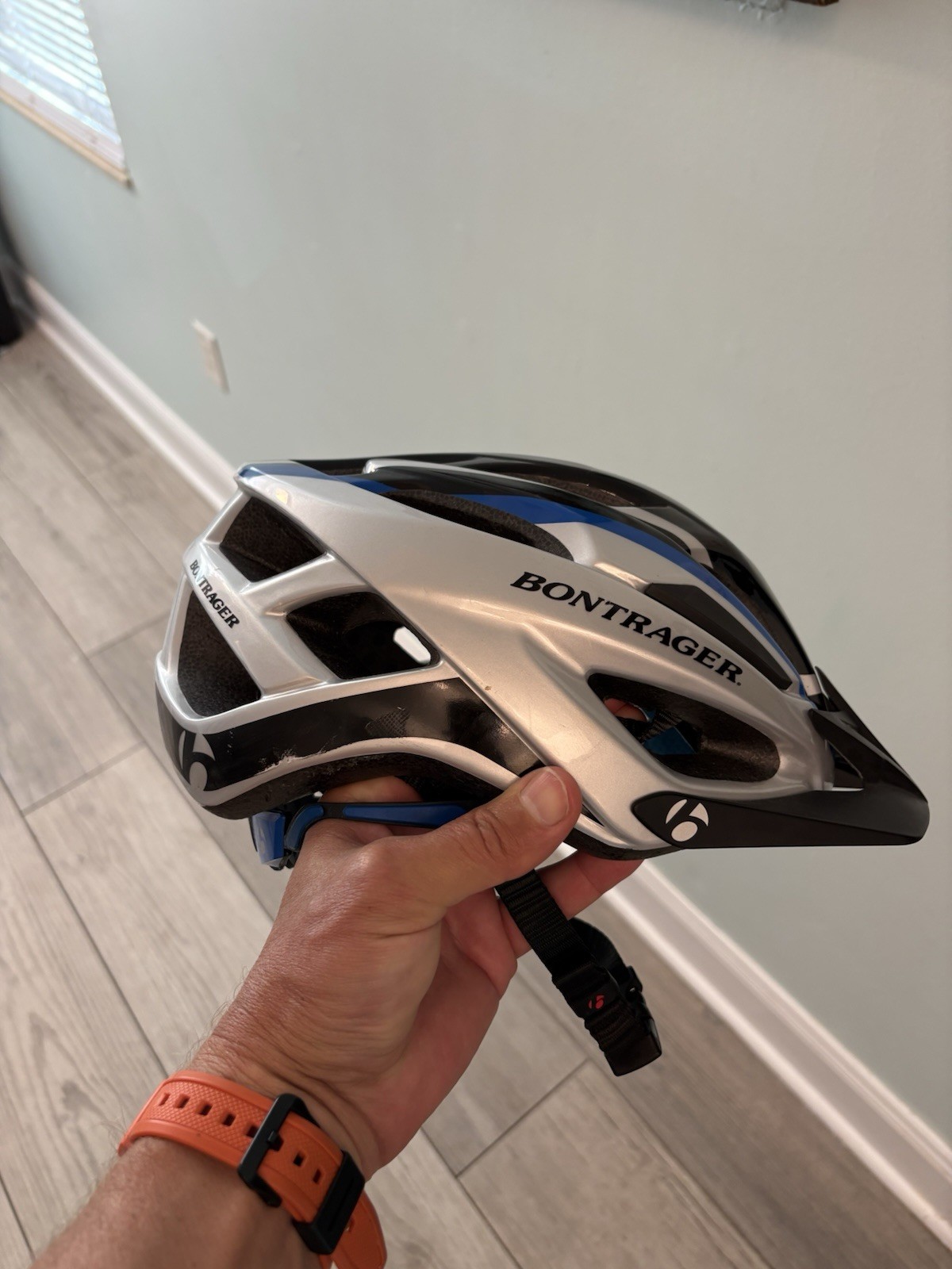 Bontrager Solstice Adjustable Bike Cycling Bicycle Helmet Size M/L