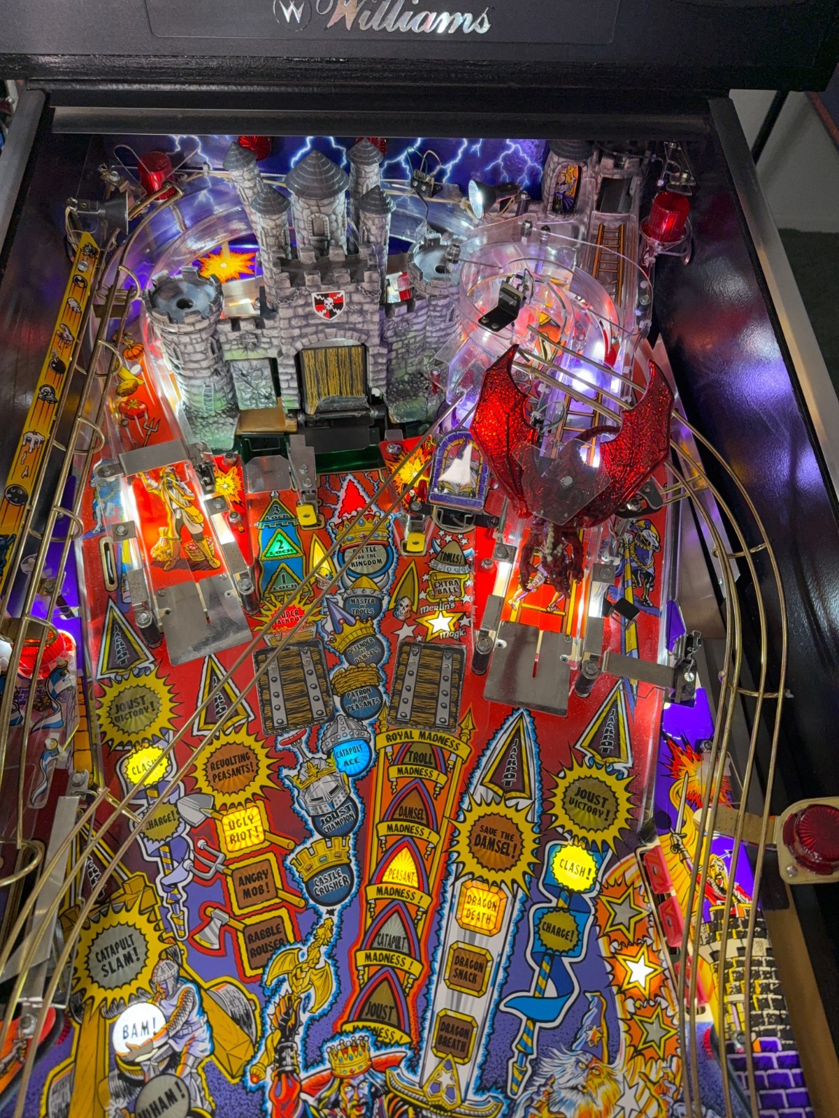 Medieval Madness Pinball Machine - Williams 1997