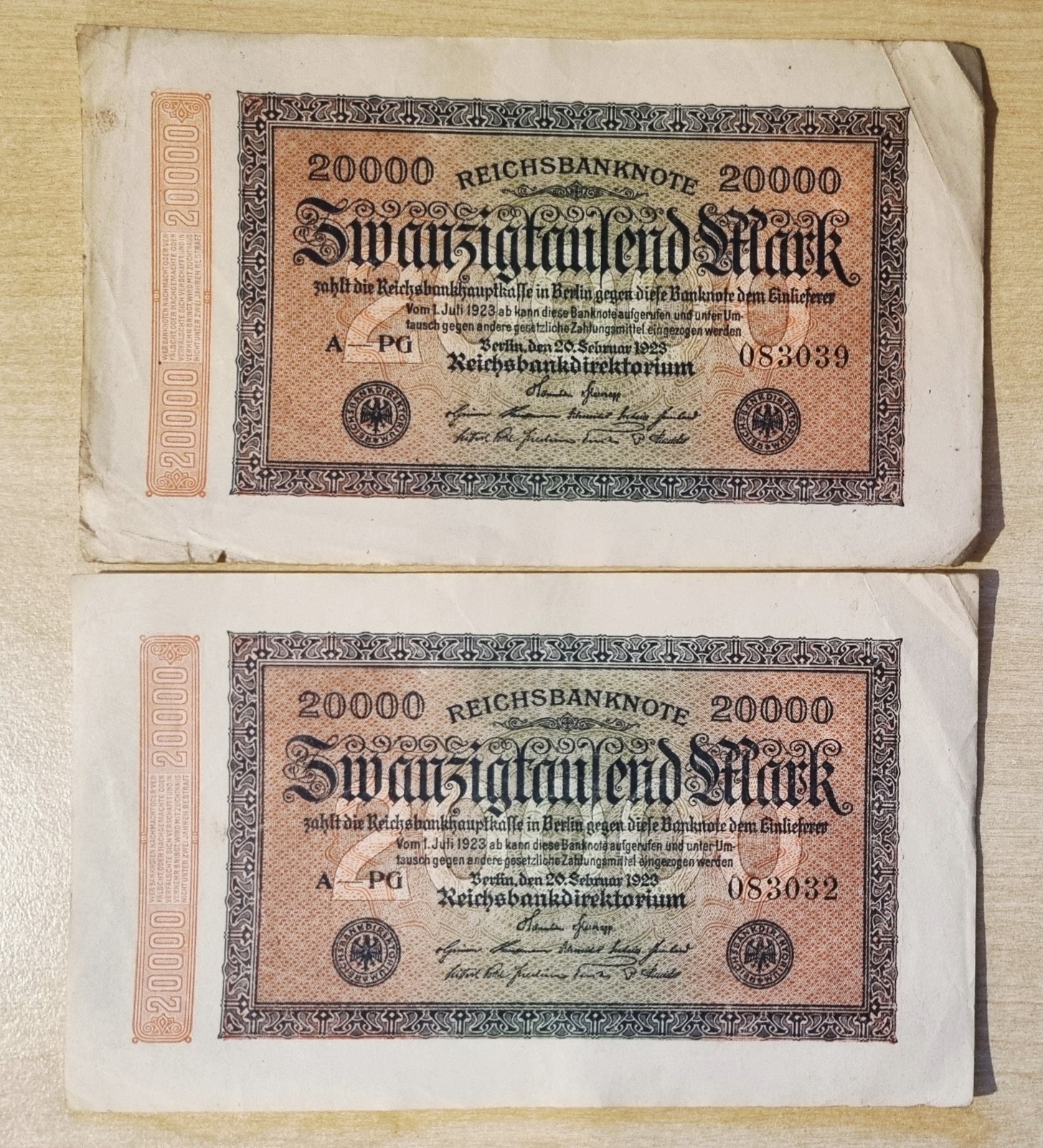 1923 Germany 20000 Mark Banknotes – Close serial numbers