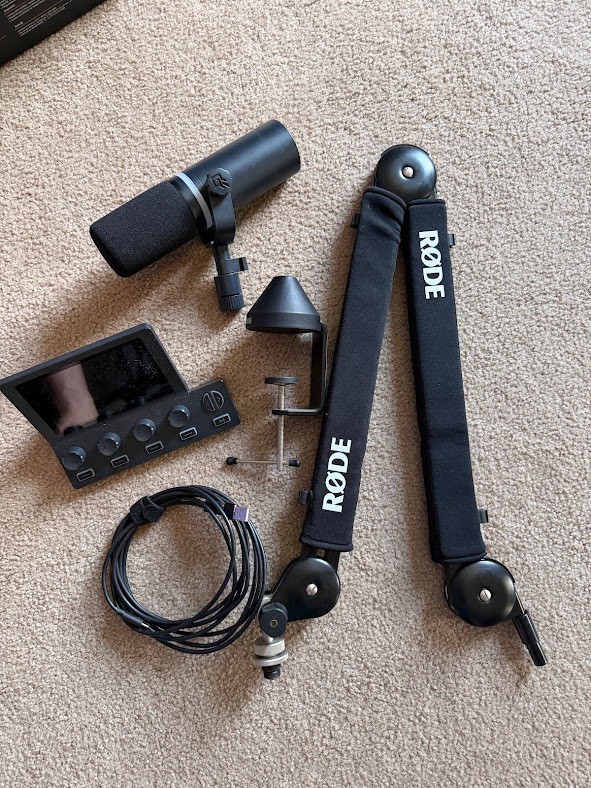 Beacn Mix Create, Beacn Mic and RODE PSA1+ Stand