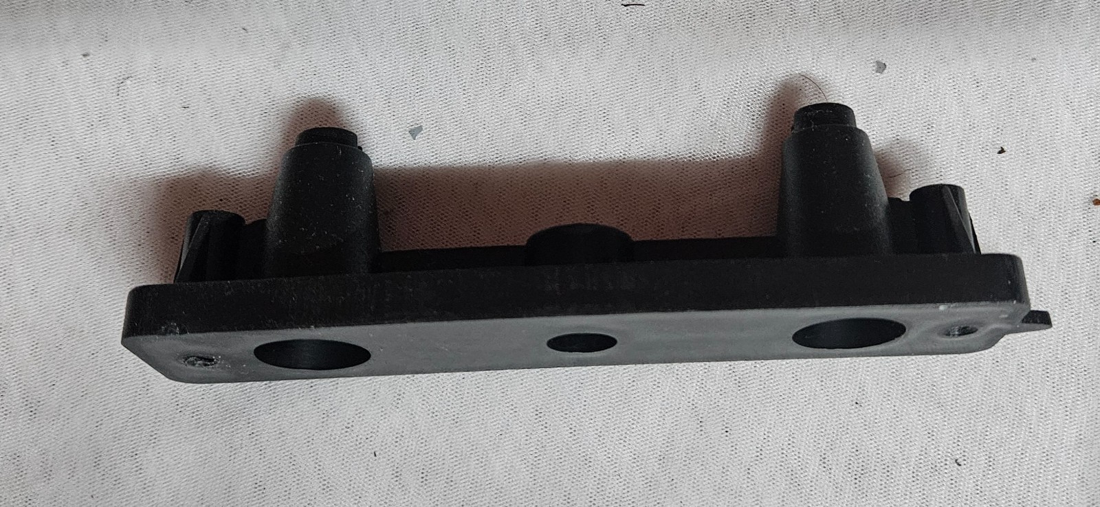ROLAND KR-75 Keyboard Key Panel Plastic SUPPORT BRACKET