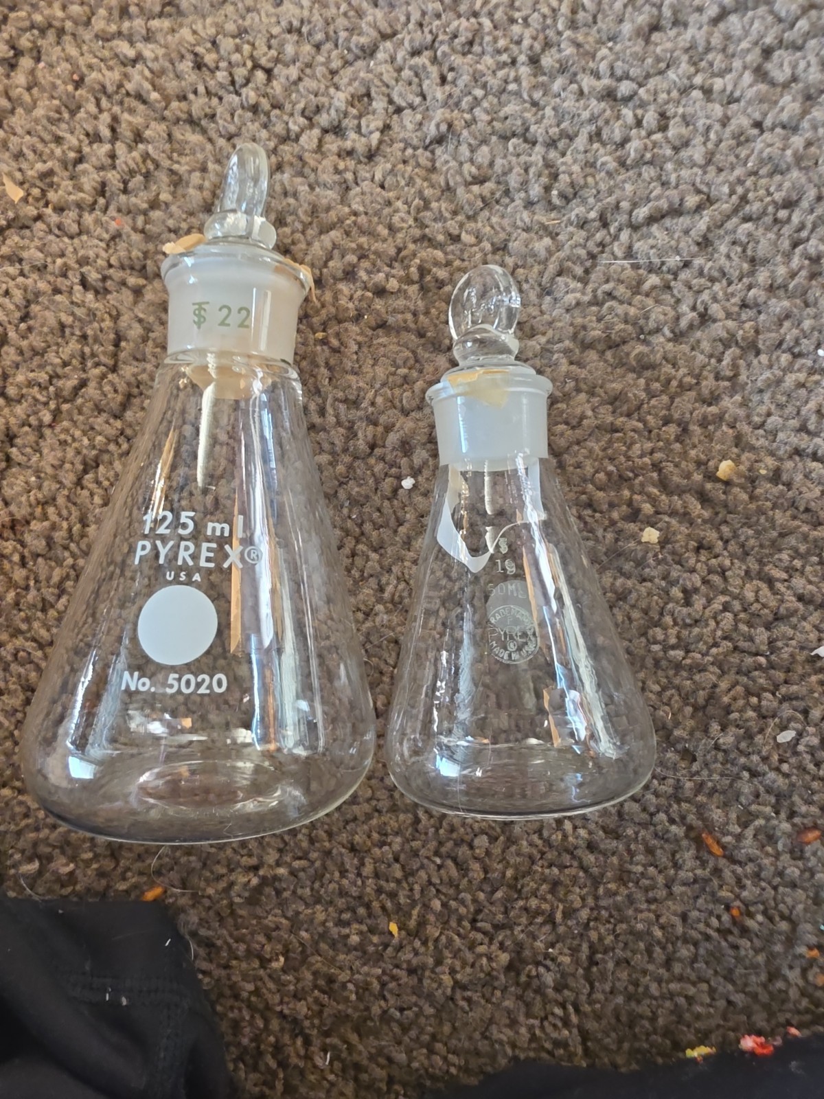 125ml And 50ml Pyrex Lab Equipment With Stopper No 5020 #22 And #19 Lot Of 2