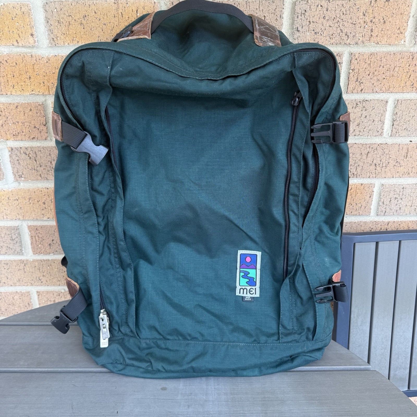 VTG MEI USA Hiking Backpack Large Duffel Travel Bag Low Back Support Pad Canvas