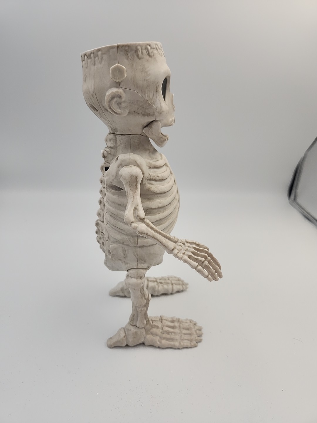 Frankenstein Skeleton By Hyde & Eek Animated Franky Bonez
